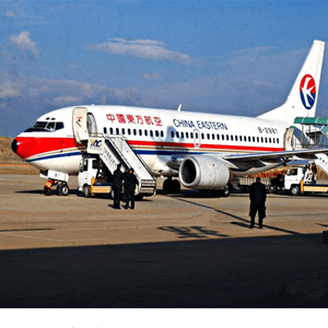 日喀则和平机场物流航空快运业稳步发展的原因是什么？